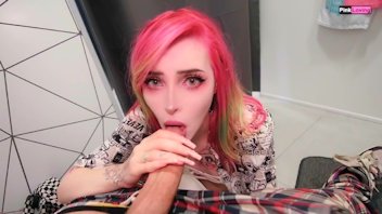 Fucked in the Pimeroom of a Sales Consultant. Pussy Rubbing